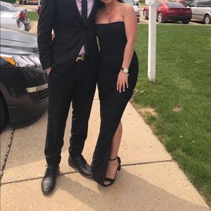 Only wore it once, very good fabric